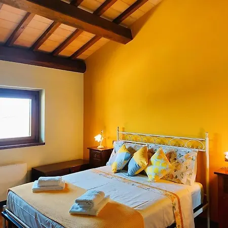 Characteristic Restored With 360 Degree Views * Montefino