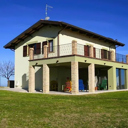 Vakantiehuis Characteristic Restored With 360 Degree Views