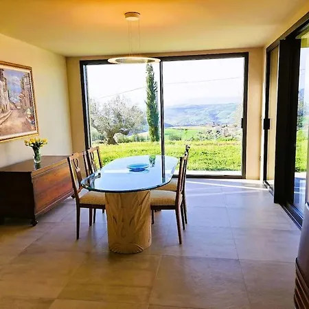 Vakantiehuis Characteristic Restored With 360 Degree Views *