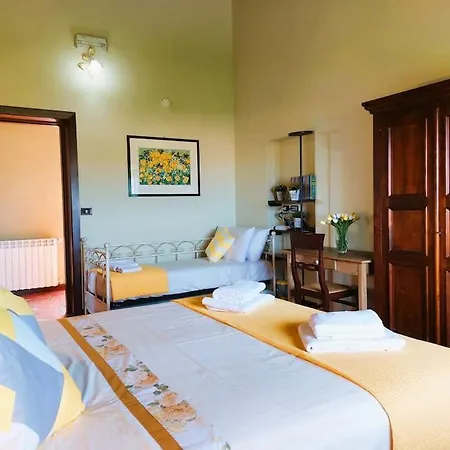 Characteristic Restored With 360 Degree Views Hébergement de vacances Montefino