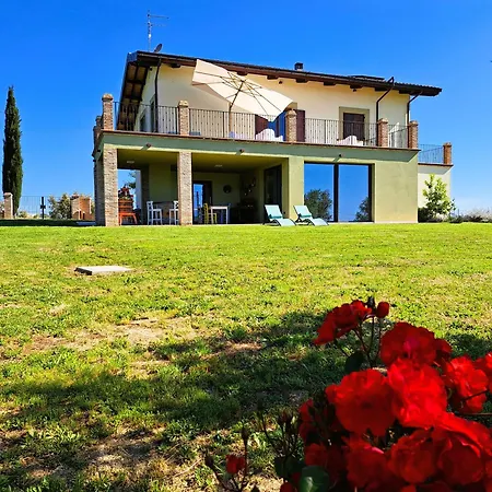 Vakantiehuis Characteristic Restored With 360 Degree Views *