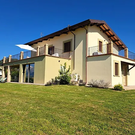 Characteristic Restored With 360 Degree Views Casa vacanze