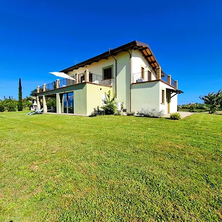 Characteristic Restored With 360 Degree Views Montefino