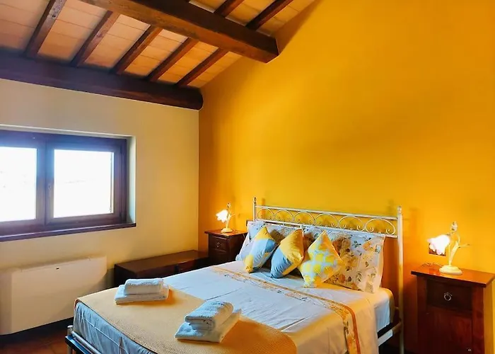 Characteristic Restored With 360 Degree Views * Montefino
