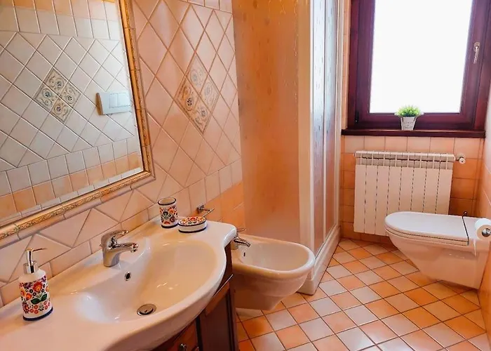 別荘 Characteristic Restored With 360 Degree Views Montefino